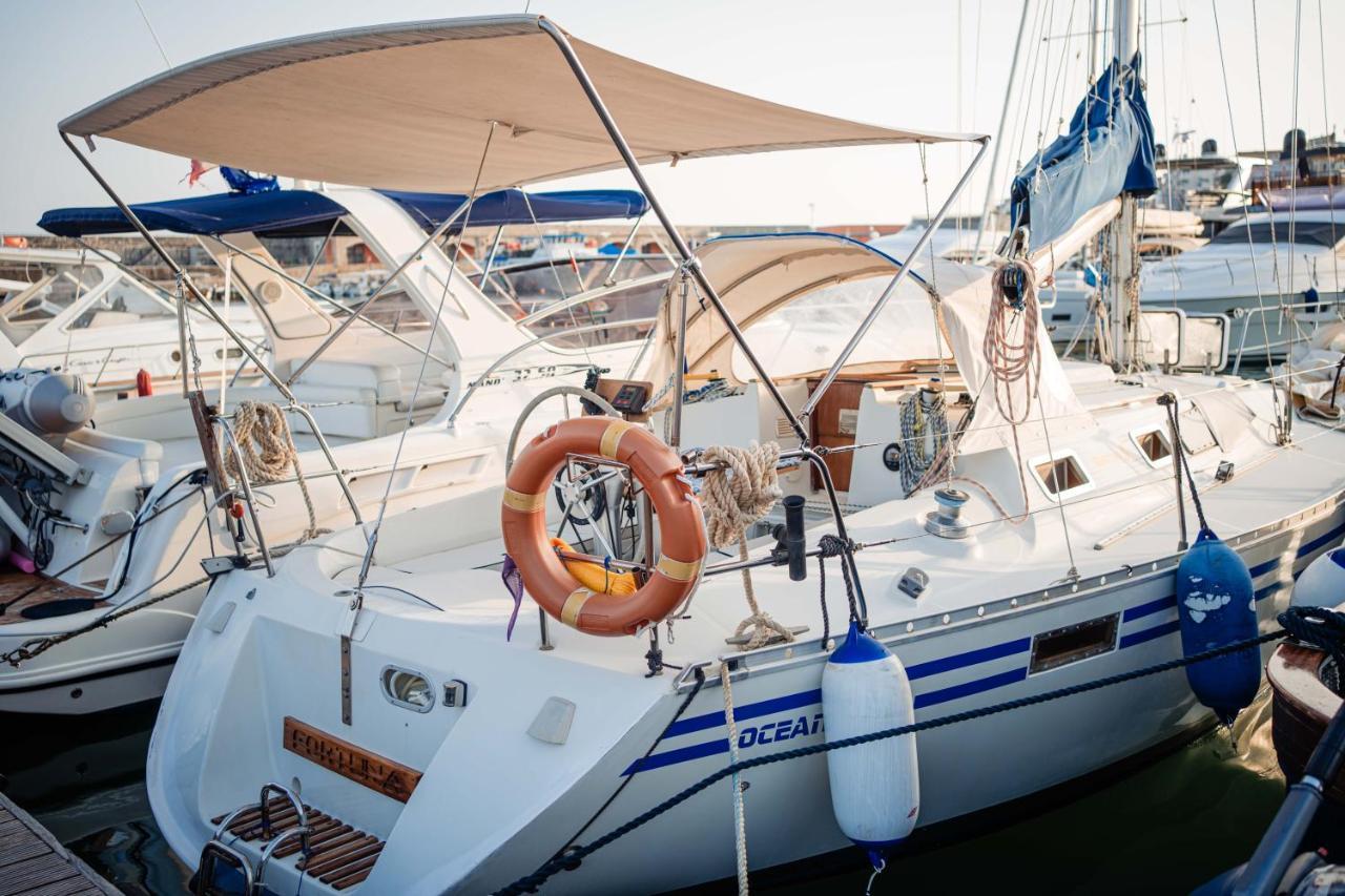 Fortuna In Boat Hotel Марина ди Камерота Екстериор снимка